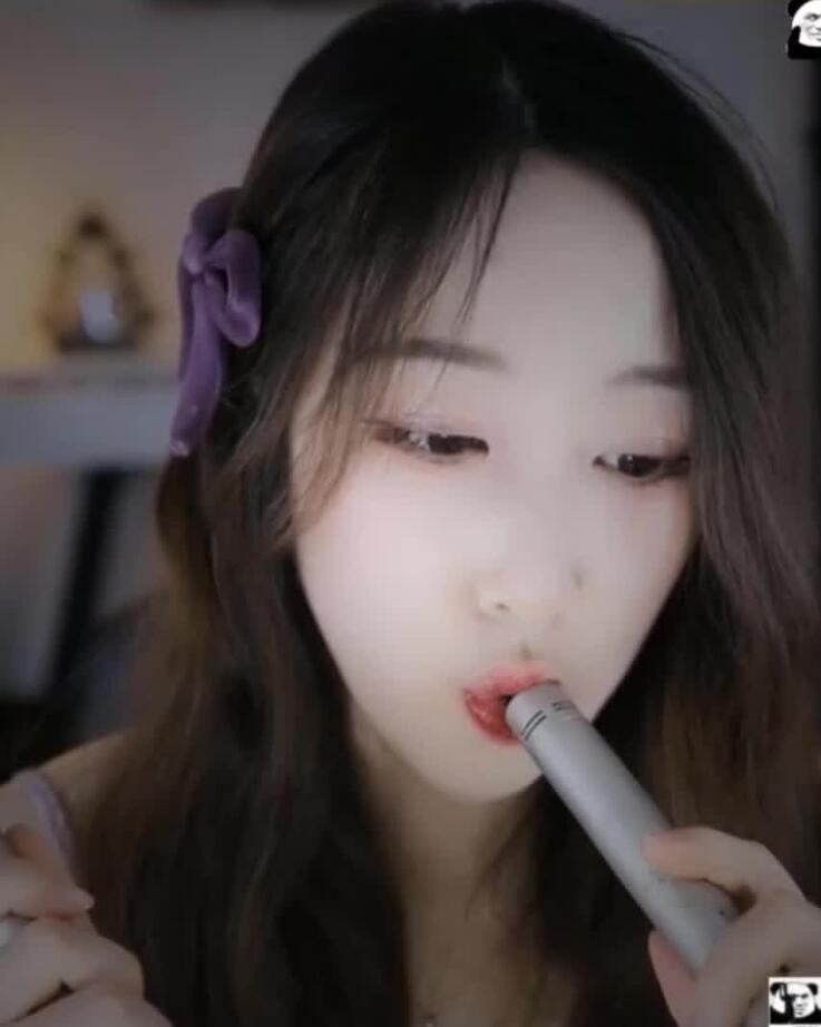 虎牙绮夏 ASMR福利吹气舔耳口腔音 2v