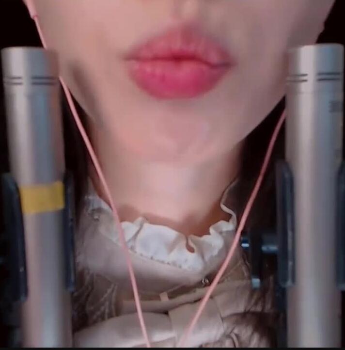 芝麻对辣 贴脸舔奶油 吸溜吸溜舔屏亲亲 舔麦