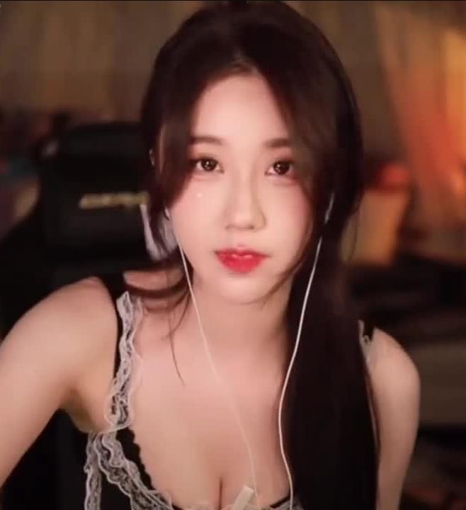 0918150638.jpg ASMR 3D小剧场:女仆的夜间服务 _ 轩子巨2兔