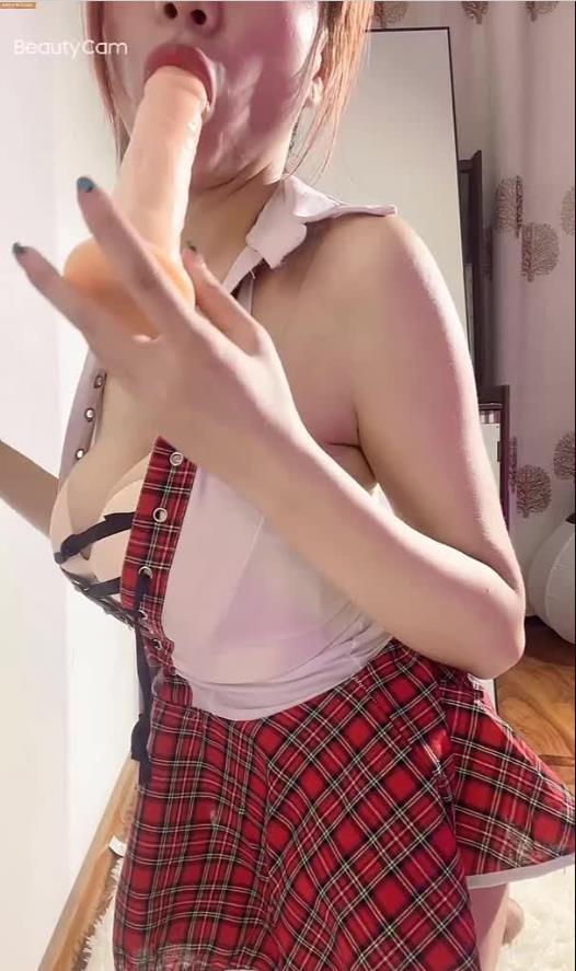 斗鱼悦y悦儿 私人定制福利舔棒服务