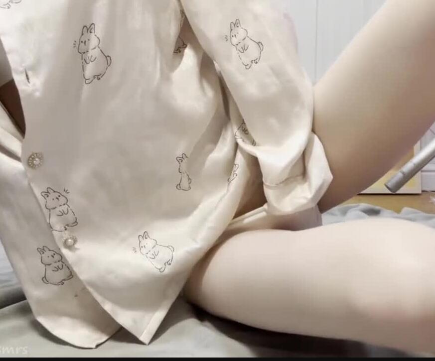 婉儿别闹3月超火《主播发现被修电脑的盗摄反而勾引》