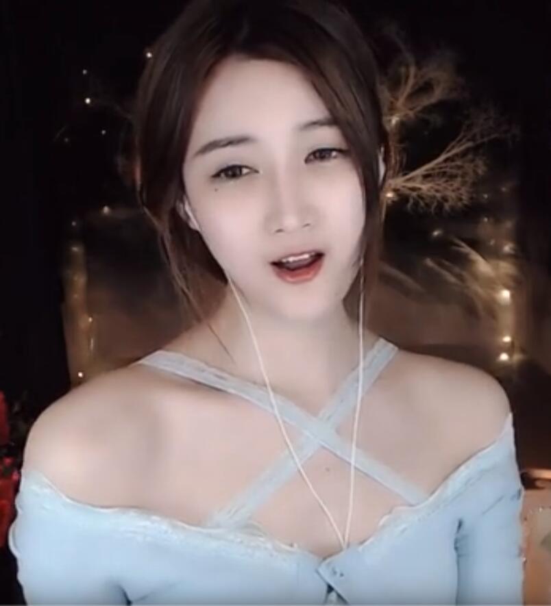 10060620.jpg ASMR 刺激的耳部按摩,舒服的洗头发小太阳