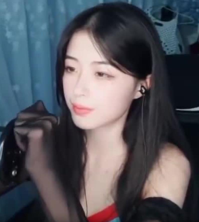 24061950.jpg 渔子溪娇喘助眠黑丝手套舔耳